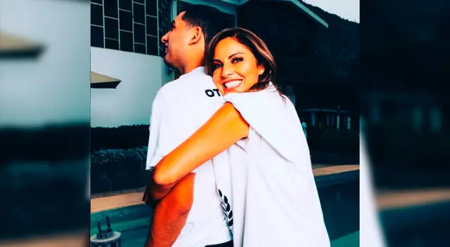 La ex conductora de televisión Karina Rivera contó que le tuvo que pedir a su hijo para poder tomarse fotos juntos.