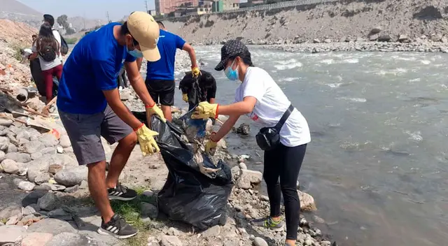 Limpieza en el río Rímac Limpieza en el río Rímac