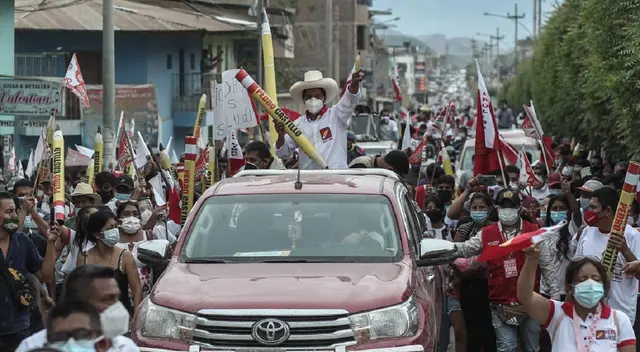 Pedro Castillo visitó Bagua Grande en compañía de sus simpatizantes.
