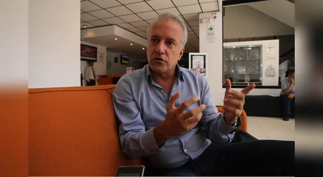 Hernando Guerra García señala que acuerdos para debatir con Perú Libre están entrampados.