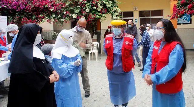 Se realizó jornada de salud en casa de reposo con tamizajes preventivos de glucosa, triglicéridos y colesterol.