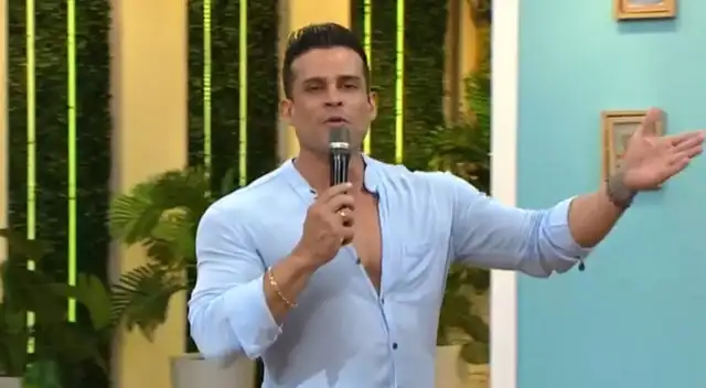 Christian Domínguez se mostró sorprendido por las palabras de Janet Barboza, y reveló que incluso llamó al gerente a preguntar qué había pasado.