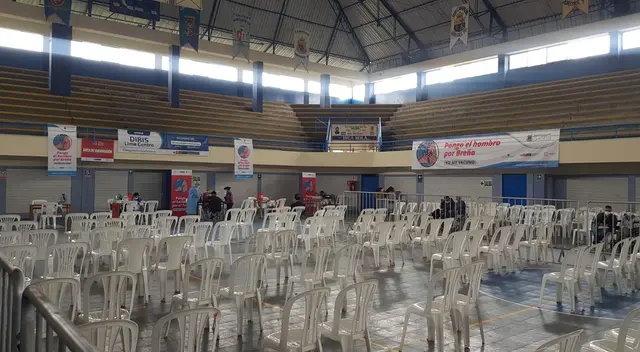 Reportan poca asistencia de adultos mayores de 80 años en el colegio Salesiano Reportan poca asistencia de adultos mayores de 80 años en el colegio Salesiano