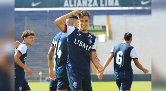 Martín Pérez Gueres autor del gol del triunfo de la San Martín ante UTC. Martín Pérez Gueres autor del gol del triunfo de la San Martín ante UTC.