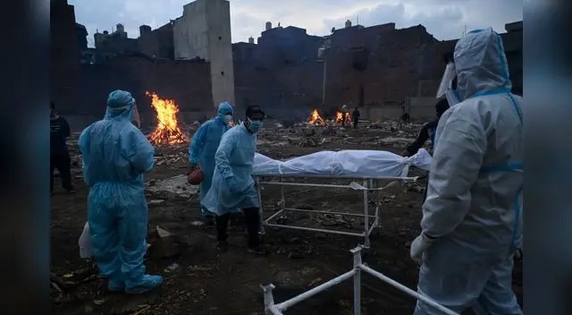 Bangladés suspendió los vuelos internacionales desde el 14 de abril y cerró su frontera con India el 26.