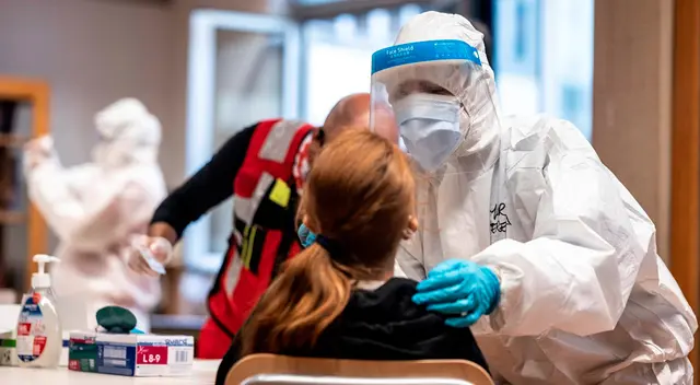 La joven permaneció 24 horas en el Hospital de la Toscana. La joven permaneció 24 horas en el Hospital de la Toscana.