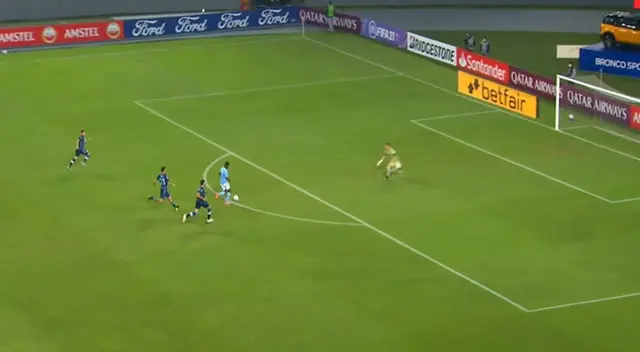 Sporting Cristal perdió la más clara con Washington Corozo en el segundo tiempo.