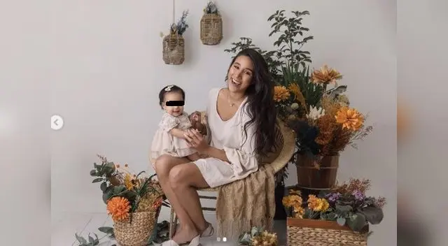 Samahara Lobatón y matching outfit con su hija. Samahara Lobatón y matching outfit con su hija.