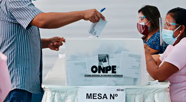 Jóvenes entre los 18 y 24 años decidieron no elegir a ningún candidato para este 6 de junio de 2021. Jóvenes entre los 18 y 24 años decidieron no elegir a ningún candidato para este 6 de junio de 2021.