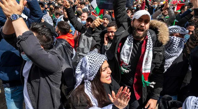 Palestinos piden alto al fuego en Jerusalén. | FUENTE: Efe.   