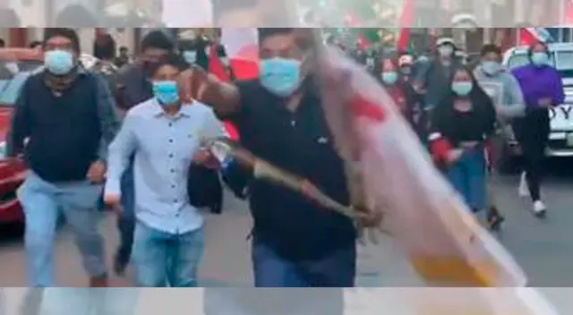 Periodistas de América y Canal N fueron atacados por simpatizantes de Perú Libre. Periodistas de América y Canal N fueron atacados por simpatizantes de Perú Libre.