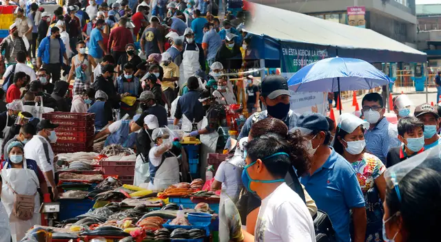 EsSalud pidió la población peruana mantenerse en alerta por la variante brasileña.