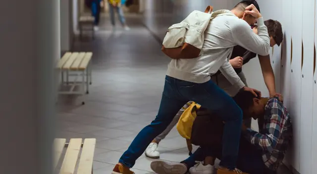 Una psicóloga habla acerca del bullying.