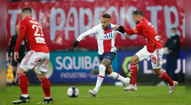 Neymar no estuvo en su tarde falló un tiro penal . El  PSG , pero no pudo alcanzar título.