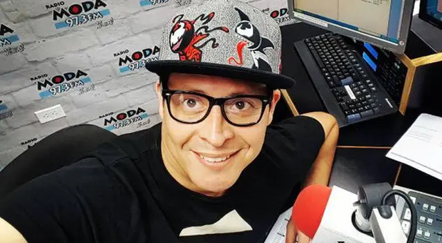 Carloncho volvió a la conducción en radio Moda. Carloncho volvió a la conducción en radio Moda.