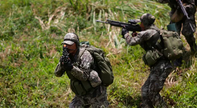 Efectivos policiales y  militares se despegaron en el VRAEM.