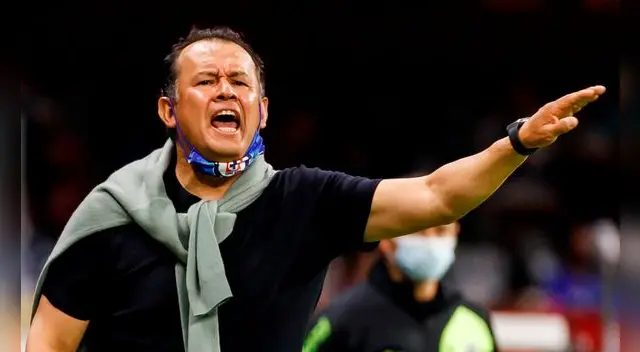 Juan Reynoso habló sobre las chances del Cruz Azul por la liga mexicana Juan Reynoso habló sobre las chances del Cruz Azul por la liga mexicana