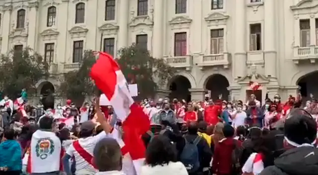 Protesta en favor de la democracia incumplió normas sanitarias del Estado.