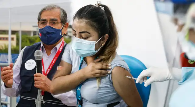 Se avecina vacunación contra el coronavirus a adultos de 50 años a más. Se avecina vacunación contra el coronavirus a adultos de 50 años a más.