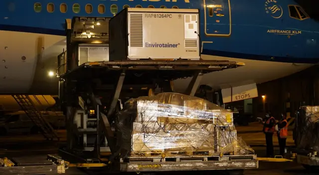 Este miércoles arribó un nuevo lote de vacunas contra el coronavirus. El sábado llegarán otras 300 mil dosis.