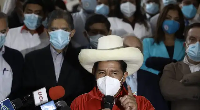 Quedan pocos días. Pedro Castillo y Keiko Fujimori se medirán en balotaje el próximo domingo 6 de junio . Quedan pocos días. Pedro Castillo y Keiko Fujimori se medirán en balotaje el próximo domingo 6 de junio .