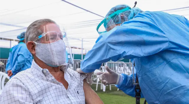 Recuerda que la vacuna no evita contagiarse, sino reducir la mortalidad de la enfermedad.