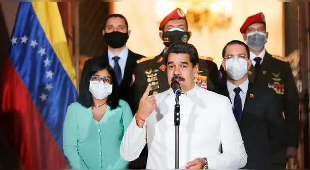 El Gobierno de EE. UU. tomo la decisión de excluir al país sudamericano de la lista porque considera que carece de transparencia en la entrega de las vacunas anti-COVID-19 a las personas que necesitan. El Gobierno de EE. UU. tomo la decisión de excluir al país sudamericano de la lista porque considera que carece de transparencia en la entrega de las vacunas anti-COVID-19 a las personas que necesitan.