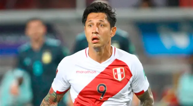Gianluca Lapadula cambiaría de equipo luego de terminar las Eliminatorias.