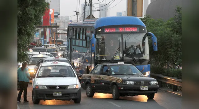 Desvío vehicular se dará también en calles del distrito de Jesús María. Desvío vehicular se dará también en calles del distrito de Jesús María.