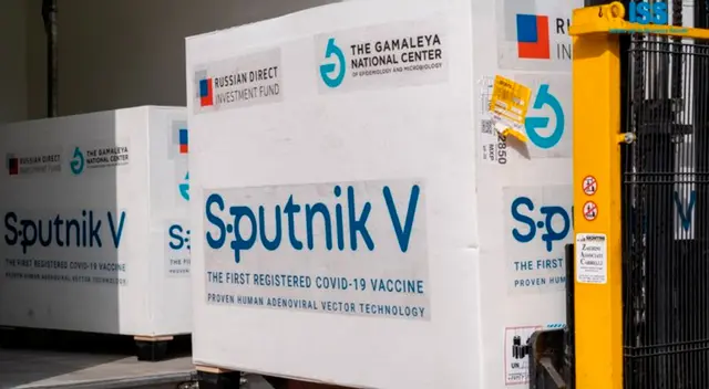 Rusia realizó un ensayo combinado con la vacuna Sputnik V y de AstraZeneca, y hasta el momento, no se han informado efectos secundarios negativos. Rusia realizó un ensayo combinado con la vacuna Sputnik V y de AstraZeneca, y hasta el momento, no se han informado efectos secundarios negativos.