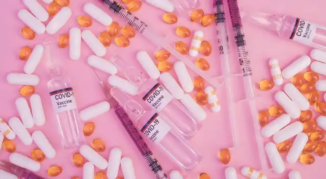 No existe evidencia de una relación entre los niveles de vitamina D y la susceptibilidad al virus. No existe evidencia de una relación entre los niveles de vitamina D y la susceptibilidad al virus.