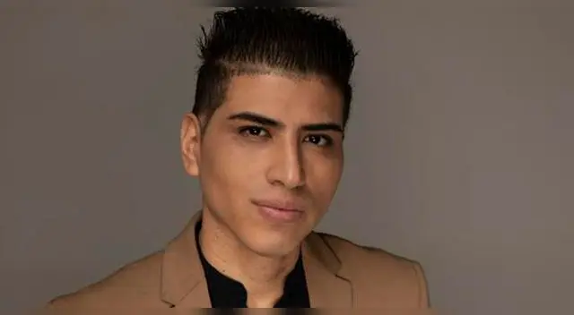 Joven que estuvo con John Kelvin aclaró que ambos son solteros.