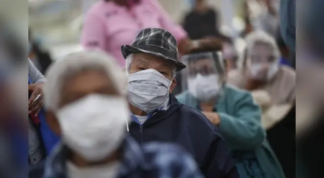 COVID-19 Minsa informa que se inoculará a más de 100 mil personas por día