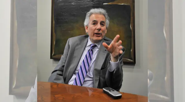 Hijo de Mario Vargas Llosa aclaró que no hubo nada ilegal en la llamada del jefe de Estado. Hijo de Mario Vargas Llosa aclaró que no hubo nada ilegal en la llamada del jefe de Estado.