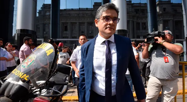 Piden protección para el fiscal José Domingo Pérez Piden protección para el fiscal José Domingo Pérez