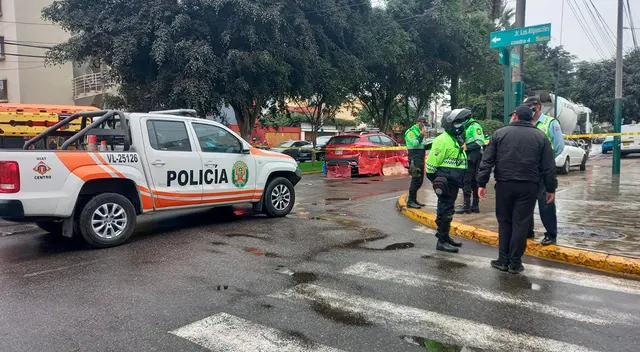 Mujer fue arrollada por dos vehículos. Mujer fue arrollada por dos vehículos.