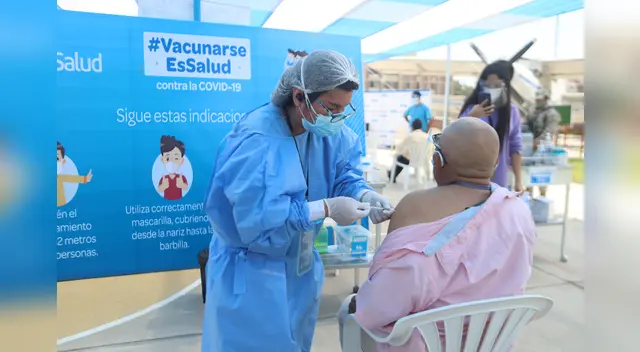 Vacunación en el país sigue su curso y se espera que aumente el número de inoculación por día. Vacunación en el país sigue su curso y se espera que aumente el número de inoculación por día.