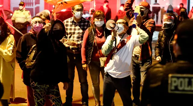 Colectivos fujimoristas ya no utilizan a Keiko Fujimori en sus arengas, sino la 'lucha por la democracia' y 'contra el comunismo'.