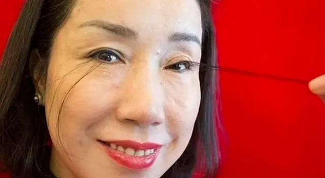 La mujer rompió su propio Récord Guinnees.