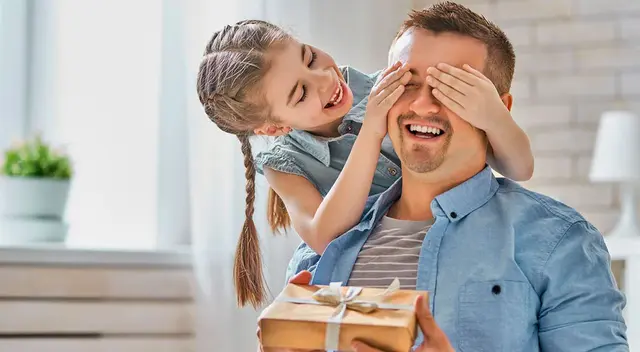 Día del Padre se festeja en junio en el Perú. Día del Padre se festeja en junio en el Perú.