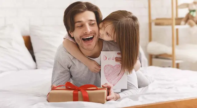 Engríe a tu papá en su día y decórala en honor a él para homenajearlo. Engríe a tu papá en su día y decórala en honor a él para homenajearlo.