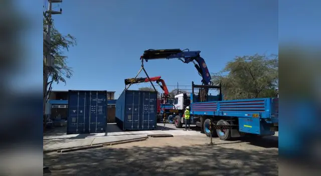 entregan cuatro plantas de oxígeno a Piura entregan cuatro plantas de oxígeno a Piura