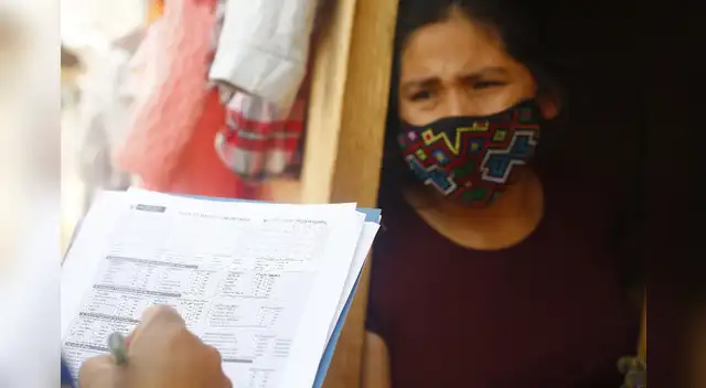Hepatitis B se transmite por compartir objetos personales como rasuradoras o cepillos de diente.
