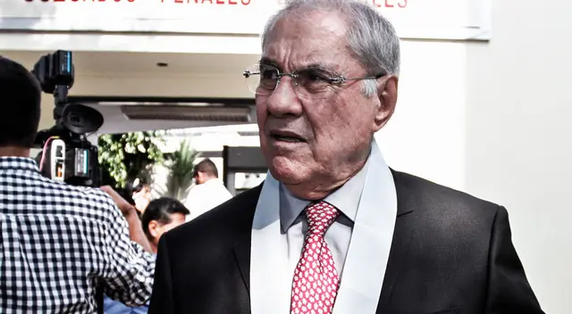 Recurso de amparo presentado por Javier Villa Stein busca beneficiar indirectamente a la candidata presidencial Keiko Fujimori.