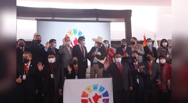 Gobernadores regionales reconocen a Pedro Castillo