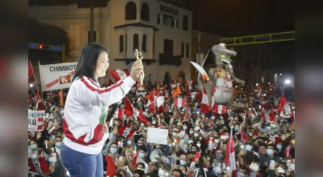 Keiko Fujimori habló sobre los Vladiaudios en los que Montesinos busca favorecerla.