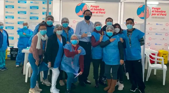 Martín Vizcarra recibió vacuna Pfizer