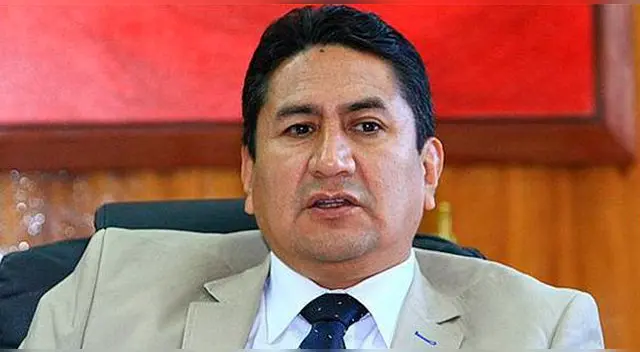 revocan resolución que dejó sin efecto sentencias emitidas contra Vladimir Cerrón revocan resolución que dejó sin efecto sentencias emitidas contra Vladimir Cerrón