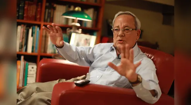 Periodista cuestionó que Keiko Fujimori hable de fraude electoral. Periodista cuestionó que Keiko Fujimori hable de fraude electoral.