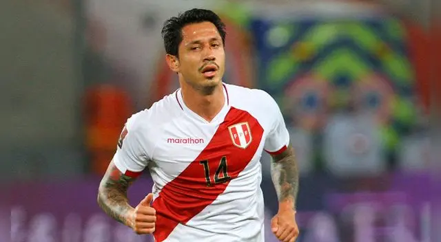 Gianluca Lapadula fue elegido como la figura de Perú ante Ecuador